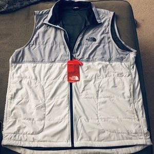 Men’s The Northface vest.
